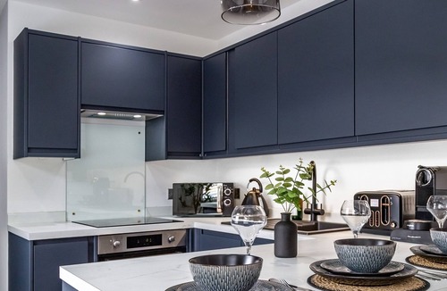 Oakleigh Apartment | Oakleigh House 3 bed