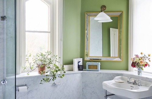 Fifield Hotel | Oakley Court