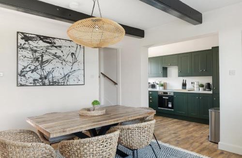 Southwell House | Oakmere Farmhouse