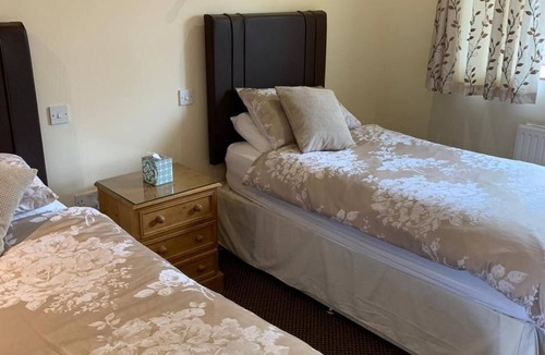 Castle Bytham Hotel | Oakrooms