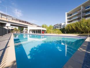 Bowen Hills Apartment | Oaks Brisbane Mews Suites