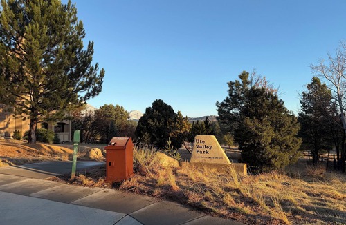 Northwest Colorado Springs House | Oakshade Hideaway-Patio, Direct Trailhead Access, Quiet Nature & AMAZING VIEWS!