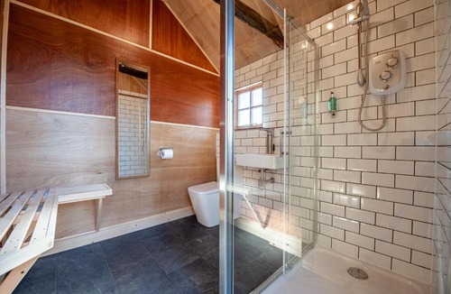 Upper Harbledown Cabin | Oakside Tree Tops