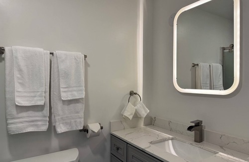 Downtown Oakland Hotel | Oaktown Roost