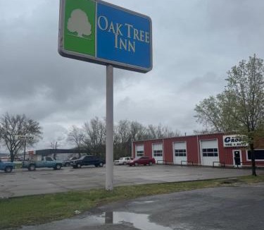 Irvine Hotel | Oaktree Inn