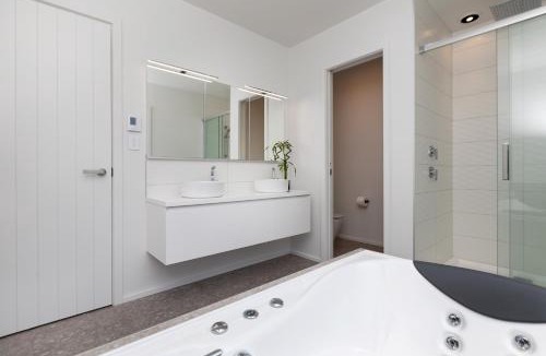 Oakura Apartment | Oakura Beach Front Apartments