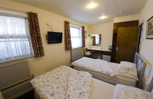 Hillingdon Bed & Breakfast | Oakwood Bed and Breakfast Heathrow