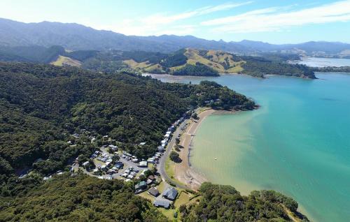 Coromandel Resort | Oamaru Bay Tourist Park