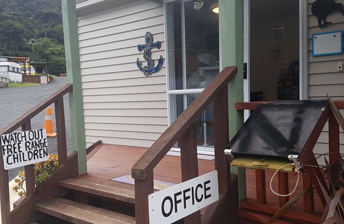 Coromandel Cabin | Oamaru Bay Tourist Park