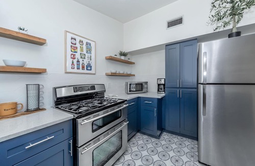 Sarasota House | Oar'asis: A Mid-century Modern Cottage