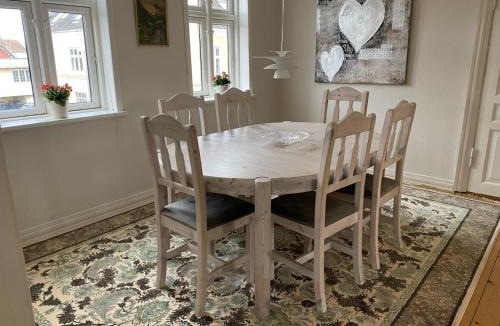 Frederikshavn Apartment | Oasen Ved Centrum 1 sal.