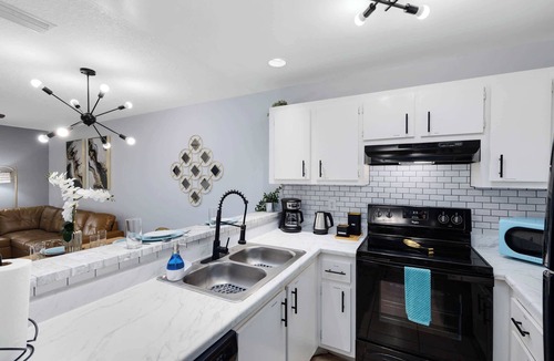 Titusville Apartment | Oasis #316 - Palm Paradise