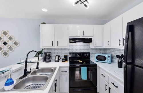 Titusville Apartment | Oasis #316 - Palm Paradise