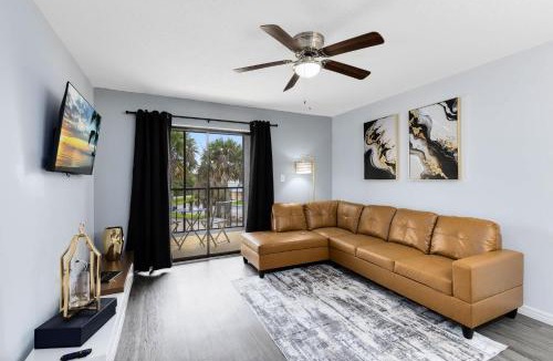 Titusville Apartment | Oasis 316 - Palm Paradise