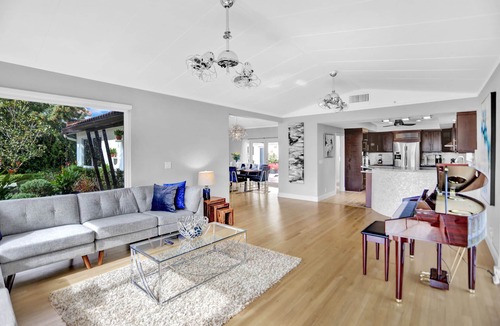 Hollywood Lakes House | Oasis 5 Bed, 3 Bath Pool Home Minutes to the Beach