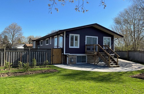 Virgil Apartment | Oasis amidst the wineries! Loftn