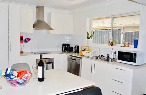 Budgewoi House | Oasis at the Lakeside