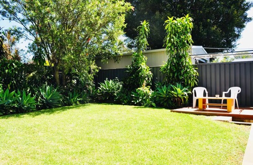 Budgewoi House | Oasis at the Lakeside