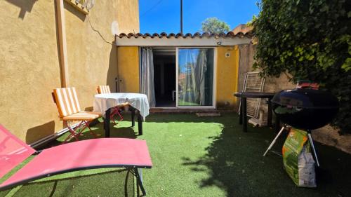 Les Pennes-Mirabeau Apartment | Oasis avec Jardin privé Proche commerce Récent