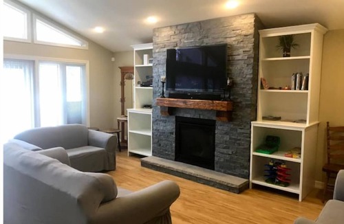 Tiny Cottage | Oasis Beach Cottage-Waterfront-Wifi-AC-4Season-BBQ