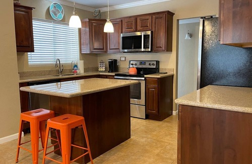 Chandler House | Oasis! BEST LOCATION! Private Pool! By Restaurants