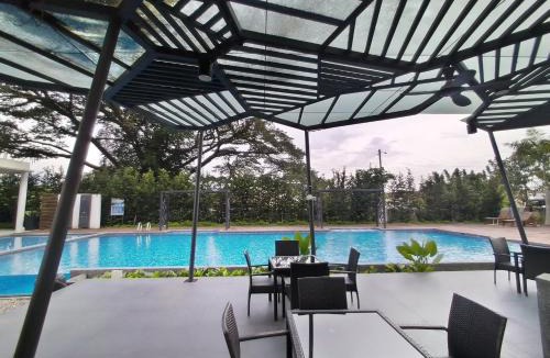 Taman Mirindi Apartment | Oasis Condominiums Ipoh