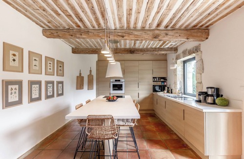 Uchaux House | Oasis de Sérénité: beautiful farmhouse for rent in Provence