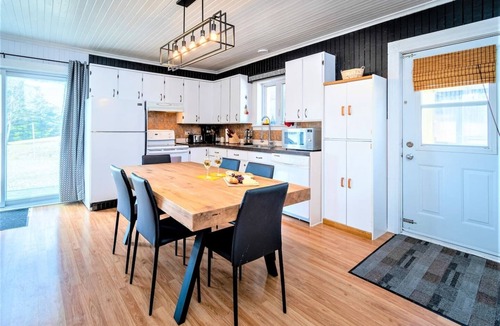 Saint-Paul-de-Montminy Ski Chalet | Oasis Du Massif - Spa, BBQ, fireplace and nature