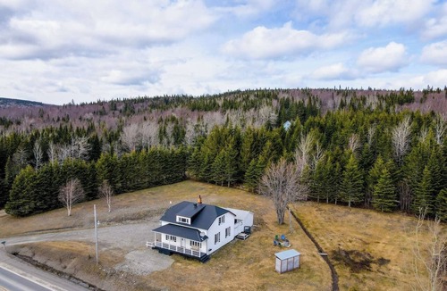 Saint-Paul-de-Montminy Ski Chalet | Oasis Du Massif - Spa, BBQ, fireplace and nature