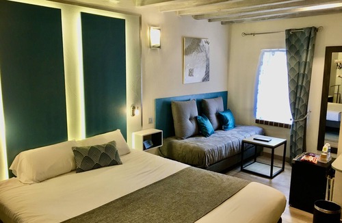 Villaines-la-Juhel Hotel | Oasis