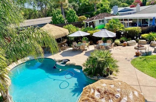 Roseville House | Oasis Getaway for 6