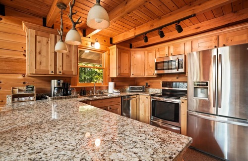 Rockbridge Cabin | Oasis Glen - Views, Pool (open 5/22), Hot Tub