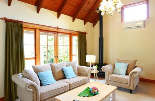 Greenlane Villa | Oasis in Greenlane