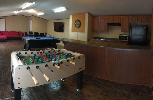 Big Lake Hotel | Oasis Lodge
