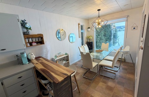 Riviere-Bleue Ski Chalet | Oasis Majana | Waterfront | 4Season-Spa | BBQ