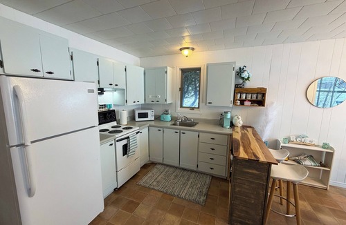 Riviere-Bleue Ski Chalet | Oasis Majana | Waterfront | 4Season-Spa | BBQ