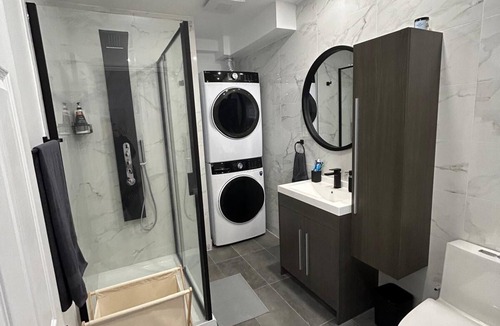 Anjou Apartment | Oasis Montréal