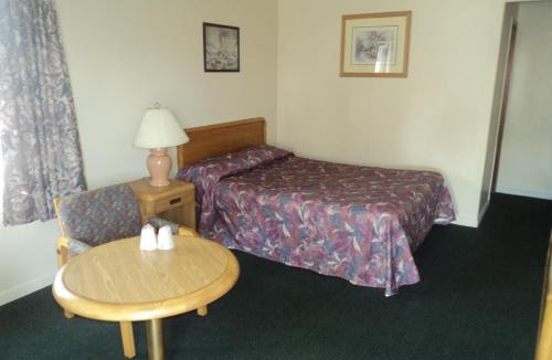 Niagara Falls Hotel | Oasis Motel by The Falls