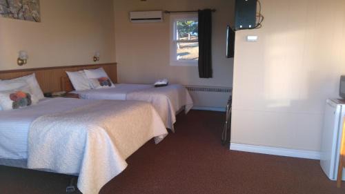 Antigonish Hotel | Oasis Motel