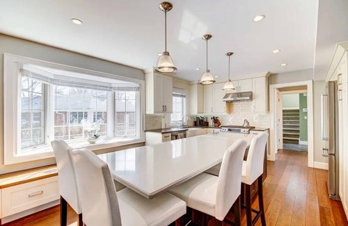 Prospect Heights House | Oasis Near the City - Lakefront Home on a Quiet Cul-de-sac