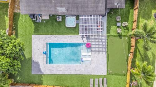 Deerfield Beach House | Oasis on Fourth by AvantStay