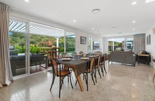 Kinloch House | Oasis on Okaia