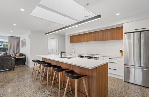 Kinloch House | Oasis on Okaia