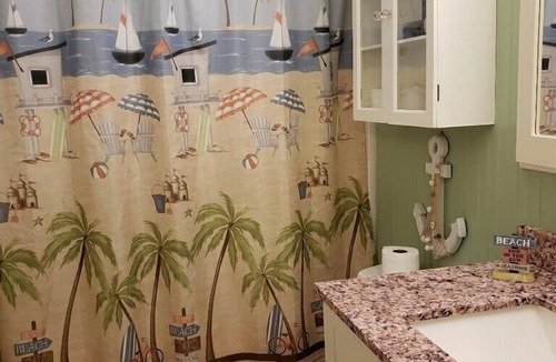 Granbury House | 🧜‍♀️ Oasis Paradise Guesthouse