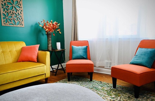 Downtown Baltimore Apartment | Oasis Properties WiFi & Parking Ok