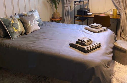 Downtown Baltimore Apartment | Oasis Properties WiFi & Parking Ok