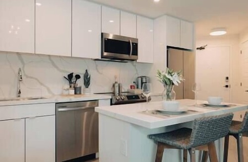 Innisfil Condo | Oasis Spa w/Private Sauna!