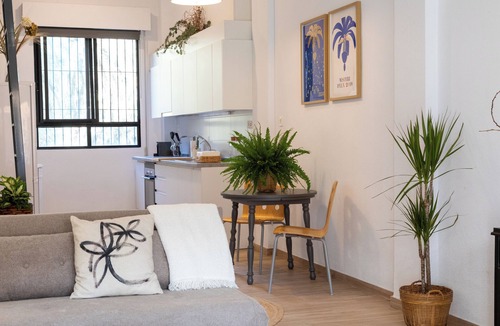 Algoros Apartment | Oasis Urbano Elche - Terrace and Palm Grove Views