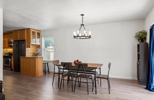 Anderson Mill House | Oasis w Huge Pool & BBQ Patio