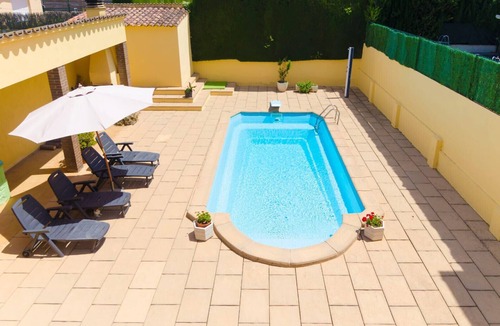 Melianta Villa | Oasis with private pool near lake and Dali Museum!